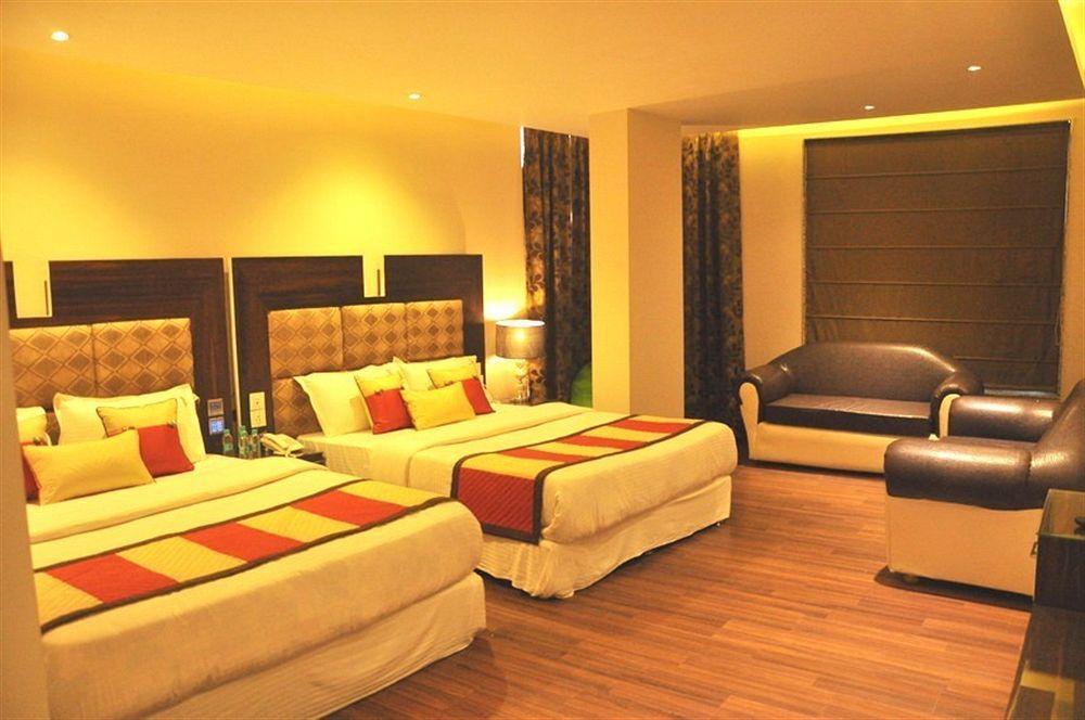 Hotel Uppal International, Near New Delhi Railway Station Esterno foto