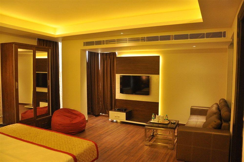 Hotel Uppal International, Near New Delhi Railway Station Esterno foto